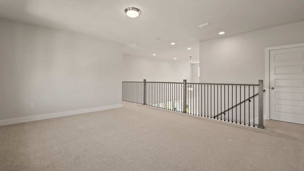 Representative unfurnished interior of a home built from the 2713F by Perry Homes in Mandarin Grove, Palmetto (Image 22).