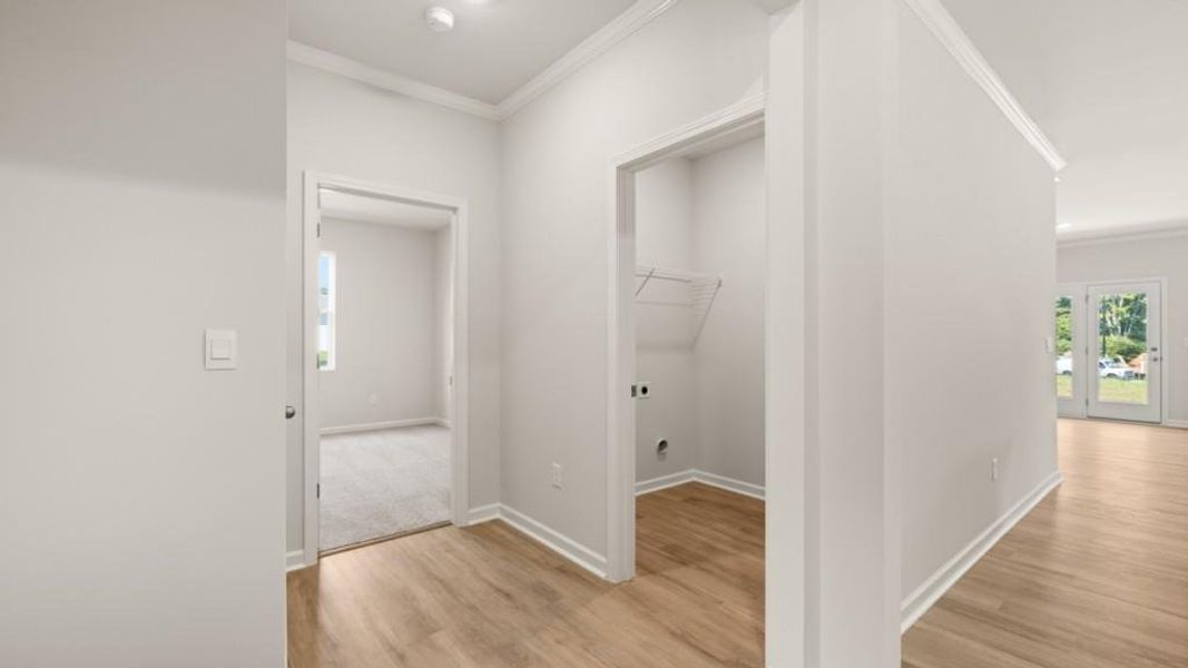 Spacious, unfurnished interior of a new home in Fairhaven, Lithia Springs (Image 20).