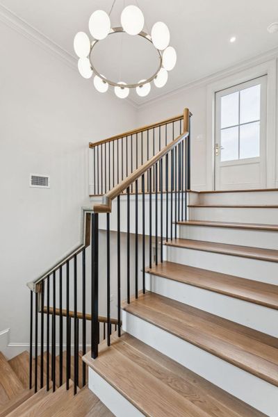Spacious, unfurnished interior of a new home in , Charleston (Image 32).