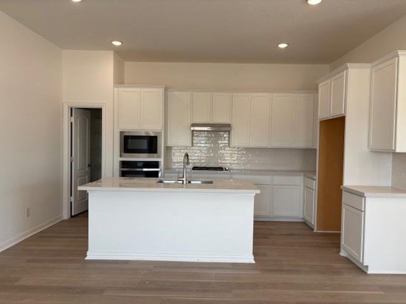 Furnished interior view inside a new home in Spring Creek, Taylor (Image 3).
