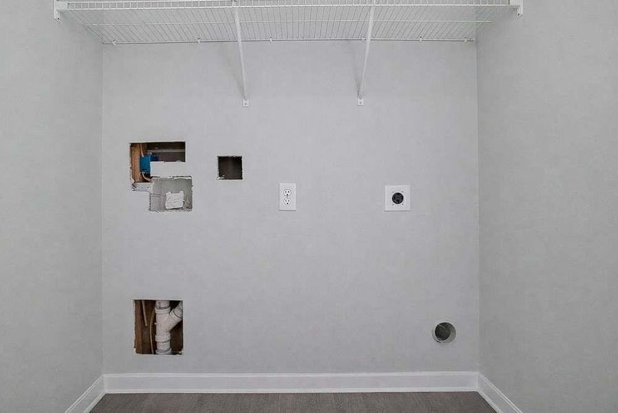 Spacious, unfurnished interior of a new home in , Fayetteville (Image 10).