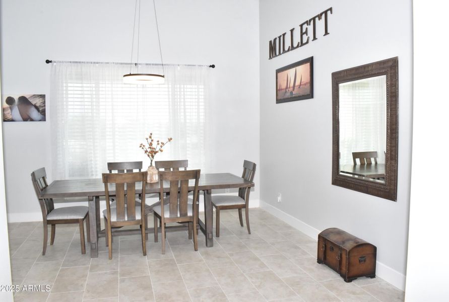 dinning area 140th St dinning area 140th St