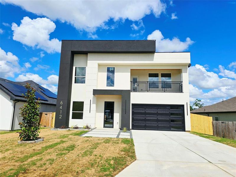 Front exterior of a new home in , Dallas, TX, highlighting curb appeal (Image 1). Front exterior of a new home in , Dallas, TX, highlighting curb appeal (Image 1).