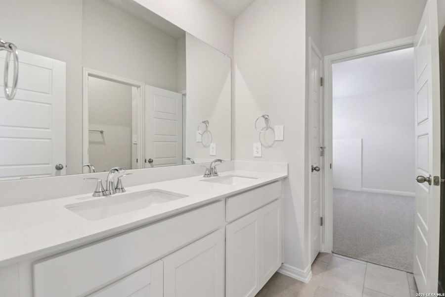 Furnished interior view inside a new home in Fox Falls, Boerne (Image 12). Furnished interior view inside a new home in Fox Falls, Boerne (Image 12).