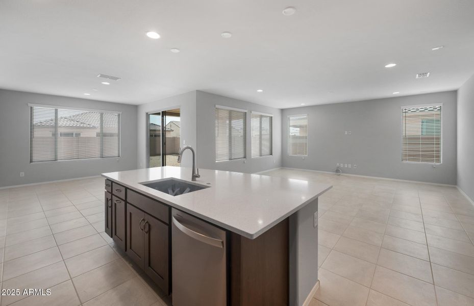 Kitchen/Cafe/Gathering Room