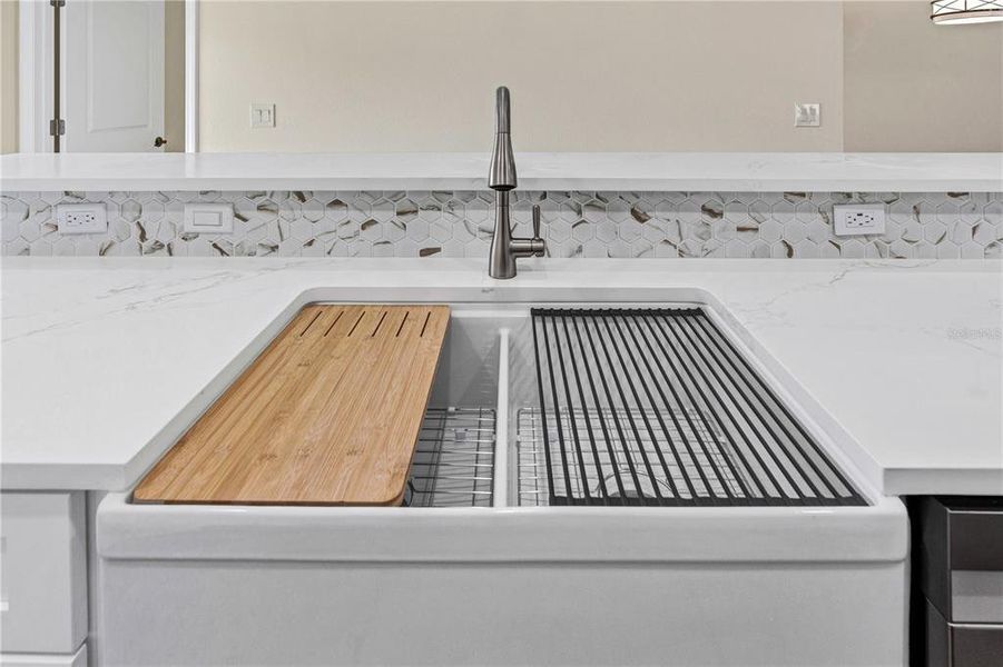 Close-up of interior finishes inside a home in , Daytona Beach (Image 14).