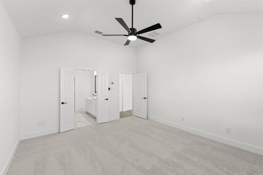 Spacious, unfurnished interior of a new home in Edgewood Creek, Celina (Image 26). Spacious, unfurnished interior of a new home in Edgewood Creek, Celina (Image 26).