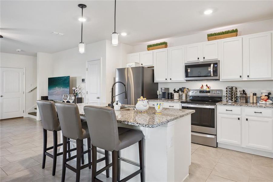 Furnished interior view inside a new home in Waterleigh, Winter Garden (Image 12). Furnished interior view inside a new home in Waterleigh, Winter Garden (Image 12).