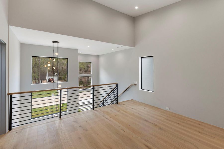 Spacious, unfurnished interior of a new home in , The Woodlands (Image 44).