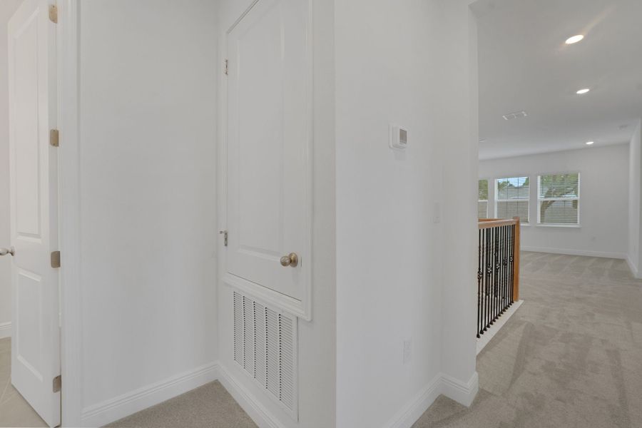 5br New Home in Winter Garden, FL.  - Slide 38