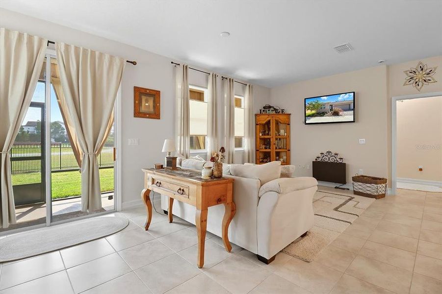 Furnished interior view inside a new home in , Ocala (Image 5).