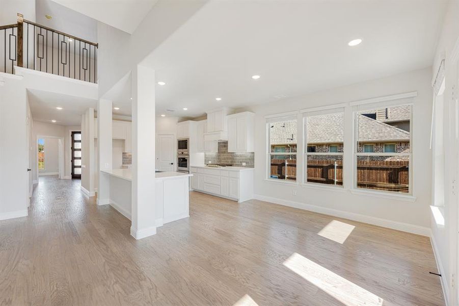 Spacious, unfurnished interior of a new home in Triple Diamond Ranch, Mansfield (Image 23).