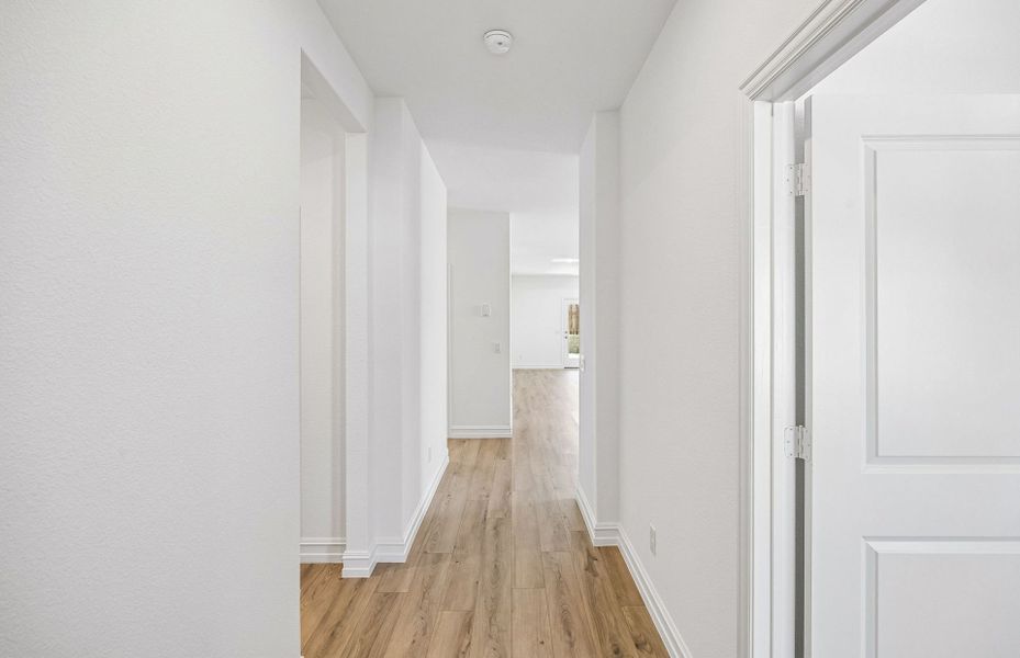 Spacious, unfurnished interior of a new home in Creekview Meadows, Pilot Point (Image 12).
