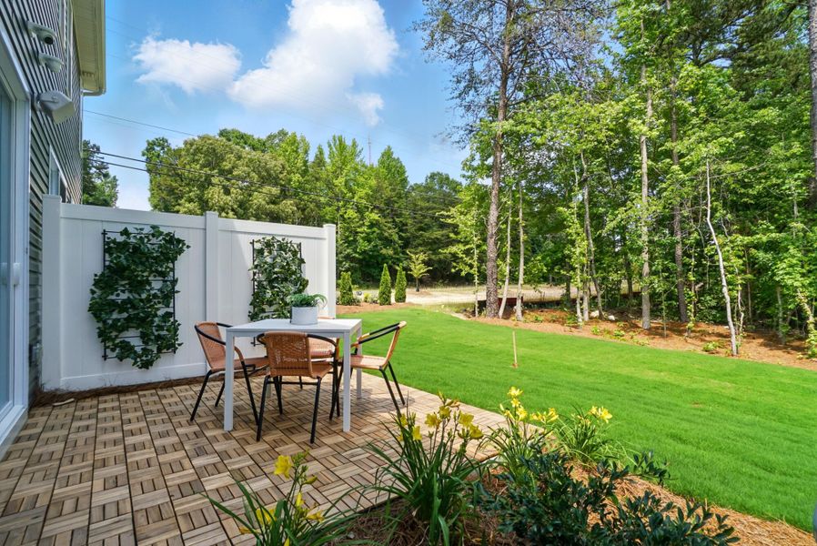 Photo representation of the Aurora plan. Colors, finishes and options will vary.