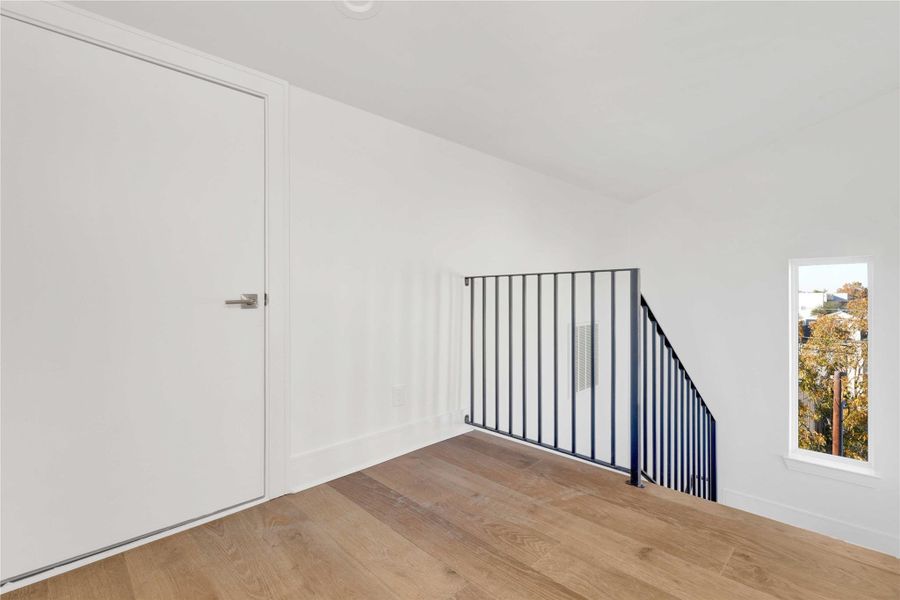 Landing area leading to the rooftop