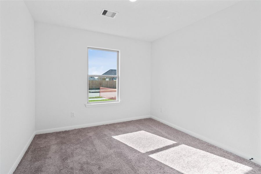 Spacious, unfurnished interior of a new home in Olympia Falls, Fresno (Image 14). Spacious, unfurnished interior of a new home in Olympia Falls, Fresno (Image 14).
