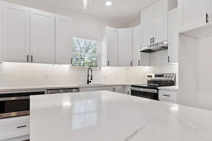 Furnished interior view inside a new home in , Payne Springs (Image 15). Furnished interior view inside a new home in , Payne Springs (Image 15).