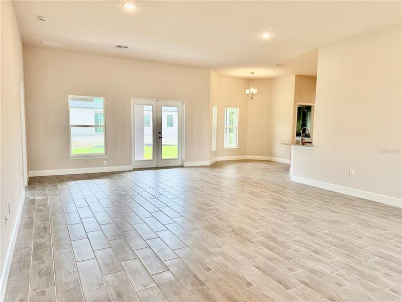 Spacious, unfurnished interior of a new home in South Gulf Cove, Port Charlotte (Image 14).