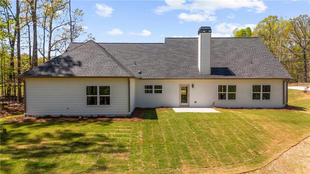 Exterior details and patio area of a home in , Gainesville (Image 26).