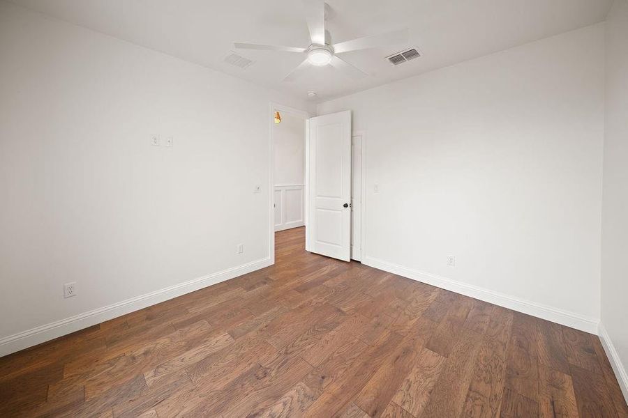 Spacious, unfurnished interior of a new home in , Tyler (Image 30).