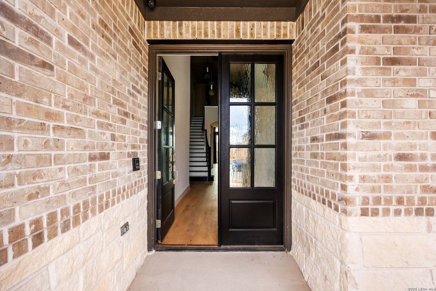 Exterior details and patio area of a home in Ventana, Bulverde (Image 35).