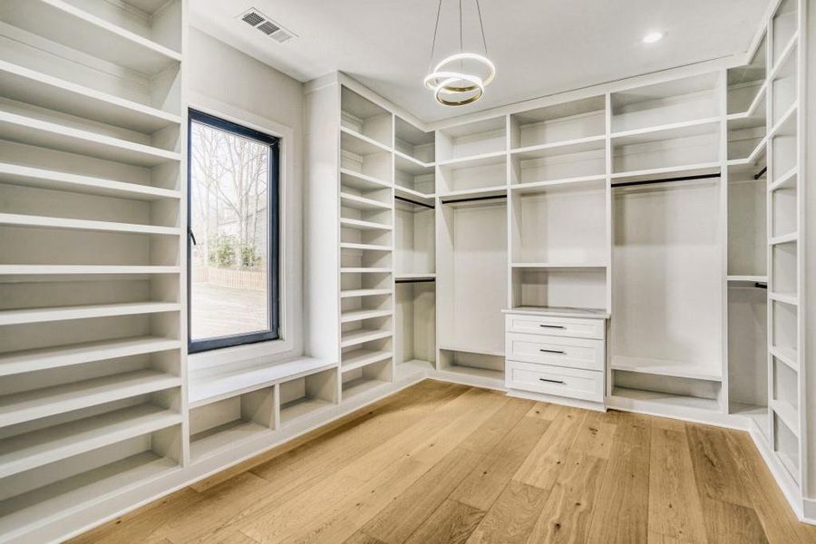 Spacious, unfurnished interior of a new home in , Lawrenceville (Image 21).