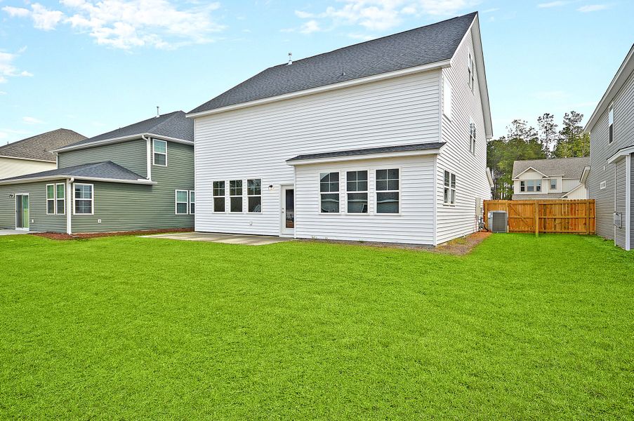 Maywood I Rear Exterior