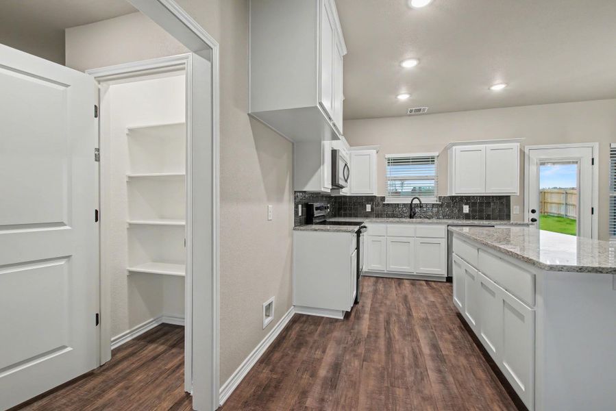 Furnished interior view inside a new home in , Burnet (Image 7).