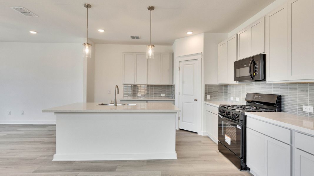 Furnished interior view inside a new home in Creeks Crossing, Elgin (Image 4).