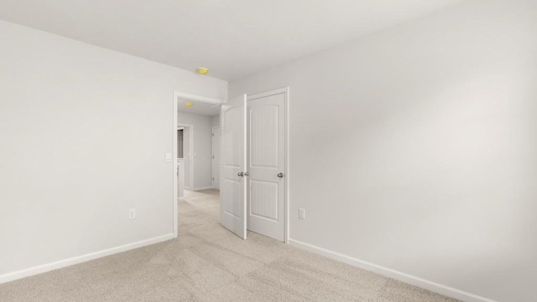 Spacious, unfurnished interior of a new home in , Gainesville (Image 30).