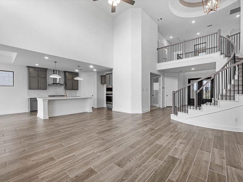 Spacious, unfurnished interior of a new home in Lago Mar - 60', Texas City (Image 21). Spacious, unfurnished interior of a new home in Lago Mar - 60', Texas City (Image 21).