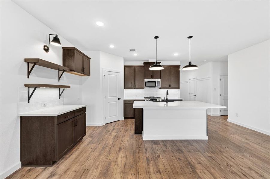 Furnished interior view inside a new home in Aspire at Noble Ridge, Howe (Image 8). Furnished interior view inside a new home in Aspire at Noble Ridge, Howe (Image 8).