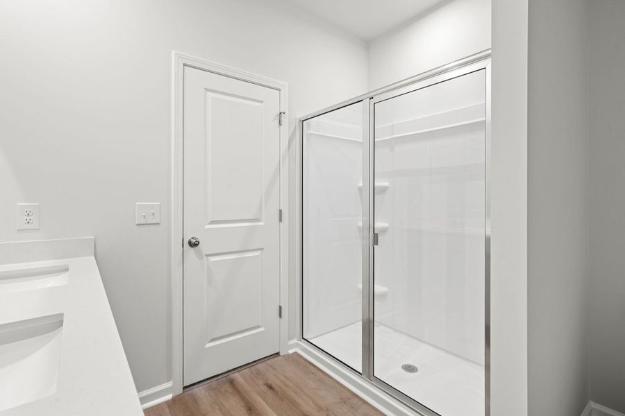 Spacious, unfurnished interior of a new home in Heartwood, Richmond Hill (Image 19). Spacious, unfurnished interior of a new home in Heartwood, Richmond Hill (Image 19).