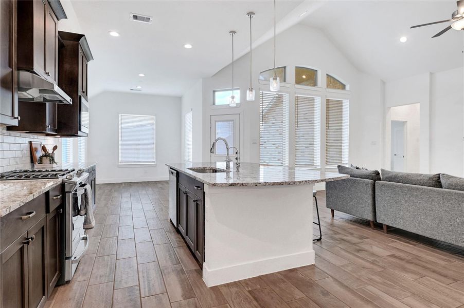 Furnished interior view inside a new home in Lago Mar, Texas City (Image 16). Furnished interior view inside a new home in Lago Mar, Texas City (Image 16).