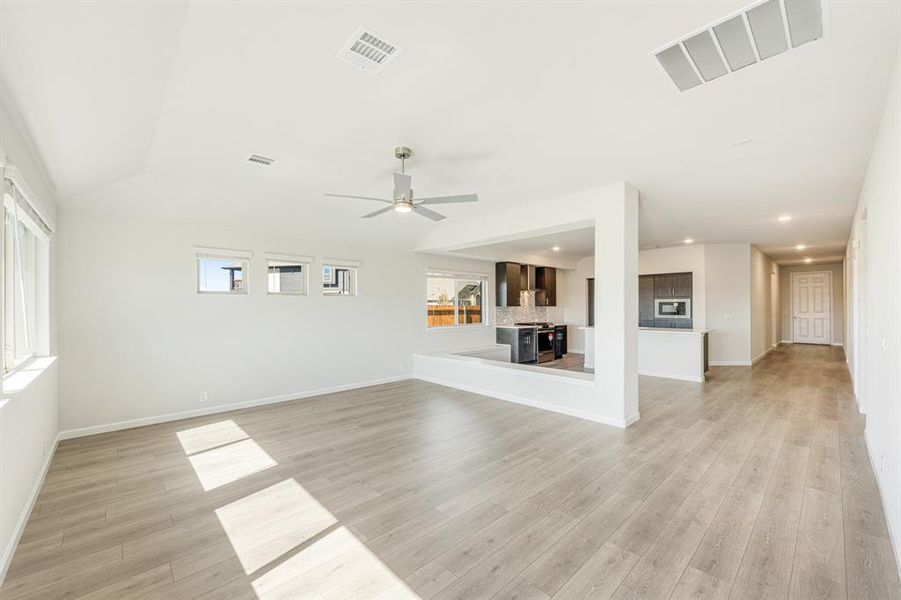 Spacious, unfurnished interior of a new home in East Oak Creek Elements, Commerce (Image 16).