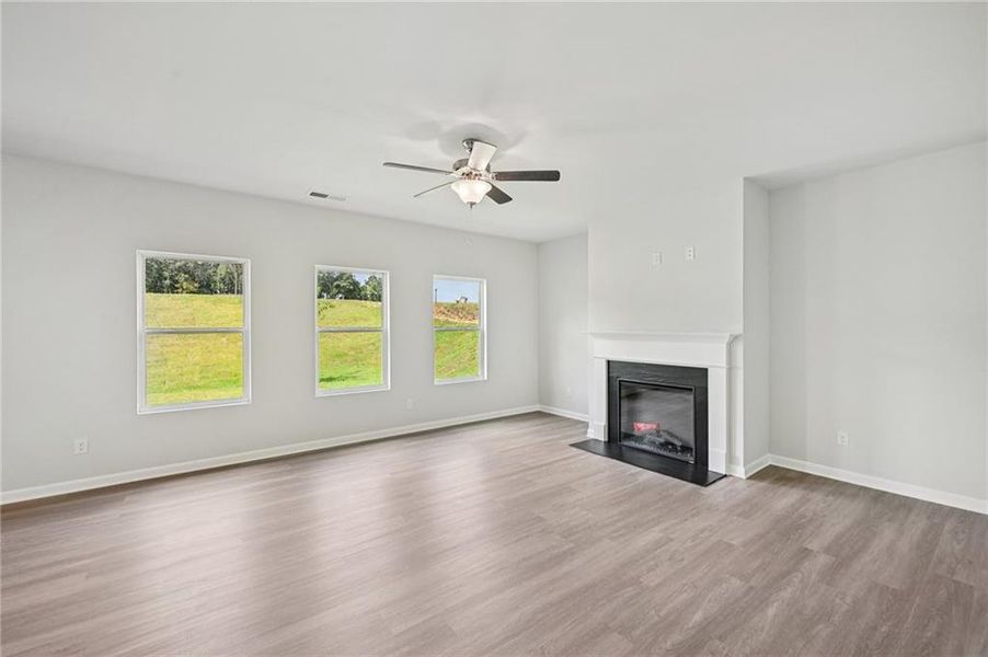 Spacious, unfurnished interior of a new home in Neely Farm, Covington (Image 19).