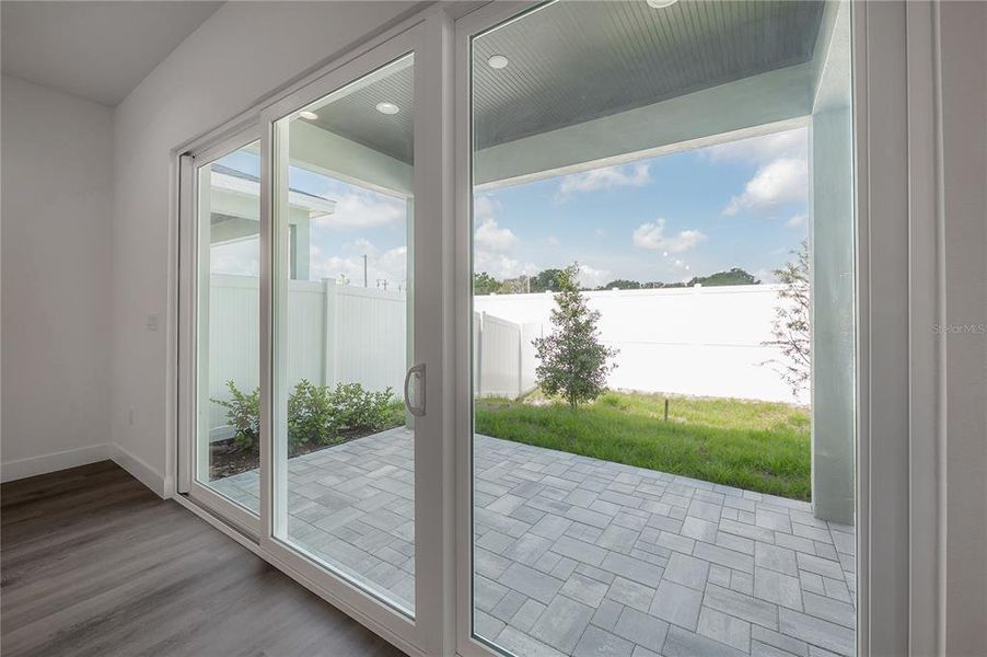 Spacious, unfurnished interior of a new home in , Tampa (Image 47).