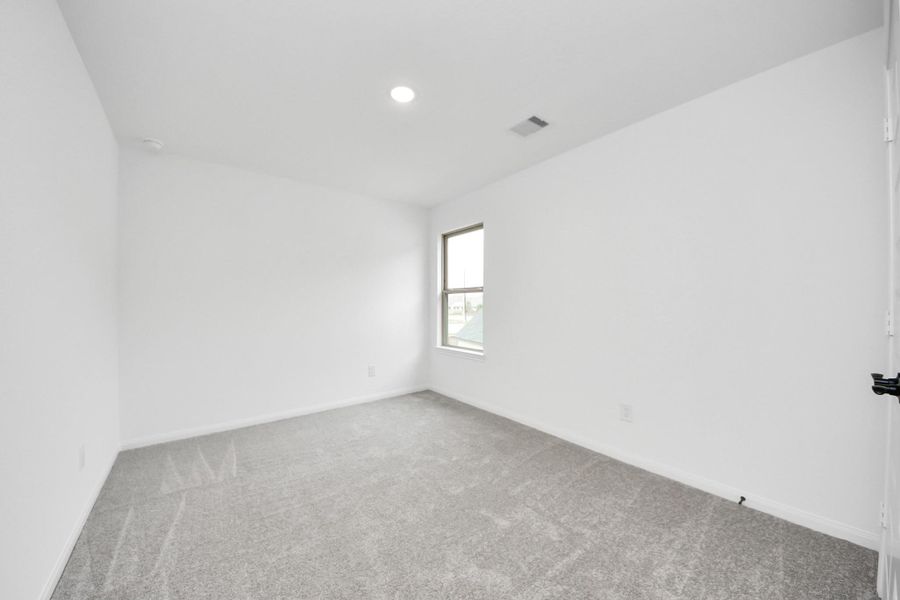 Spacious, unfurnished interior of a new home in Elyson, Katy (Image 17).