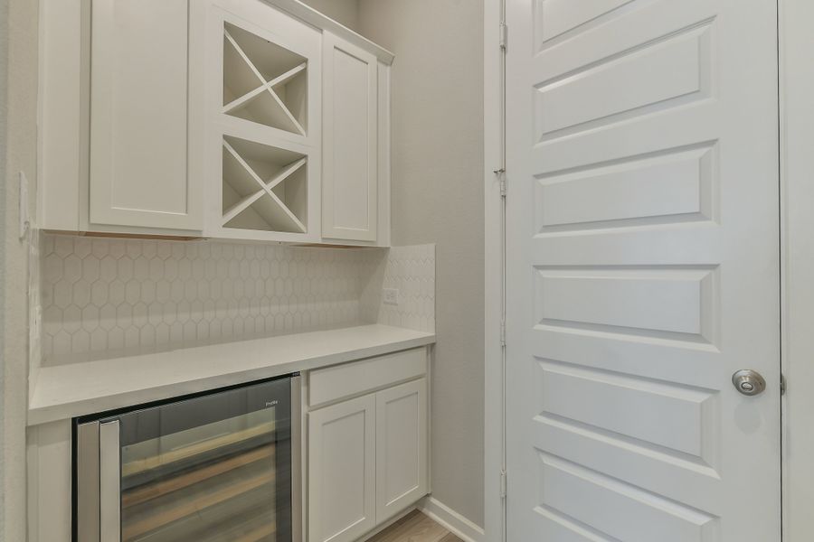 Furnished interior view inside a new home in Summer Place  35', Montgomery (Image 15).