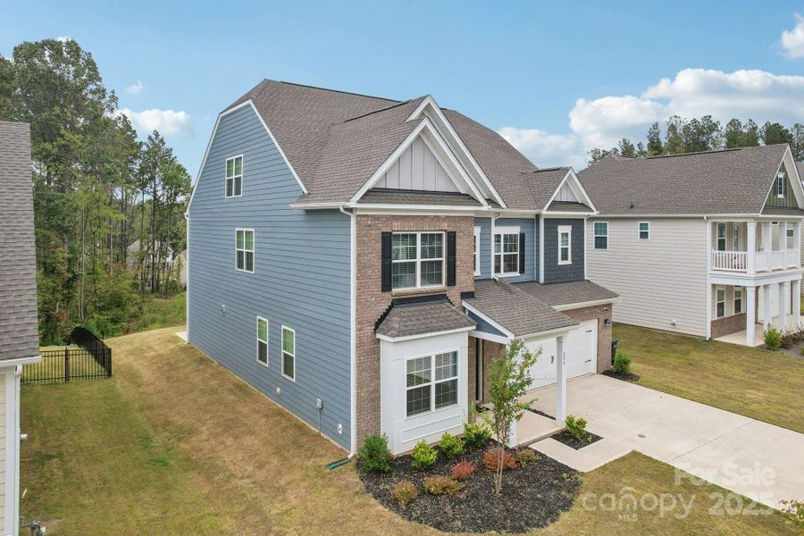 Image 37 of a home in Falls Cove at Lake Norman: Falls Cove at Lake Norman - Phase 3 & 4.