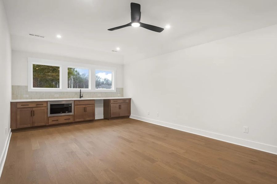 The Arydale B Gameroom