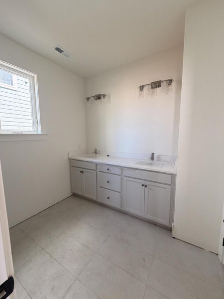 Image 37 of a home in . Image 37 of a home in .