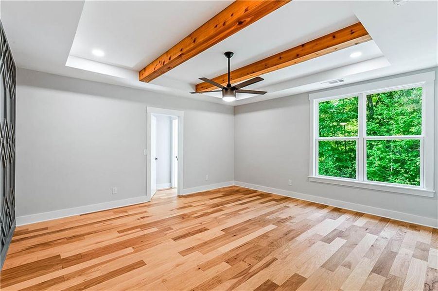 Spacious, unfurnished interior of a new home in , Hampton (Image 13).