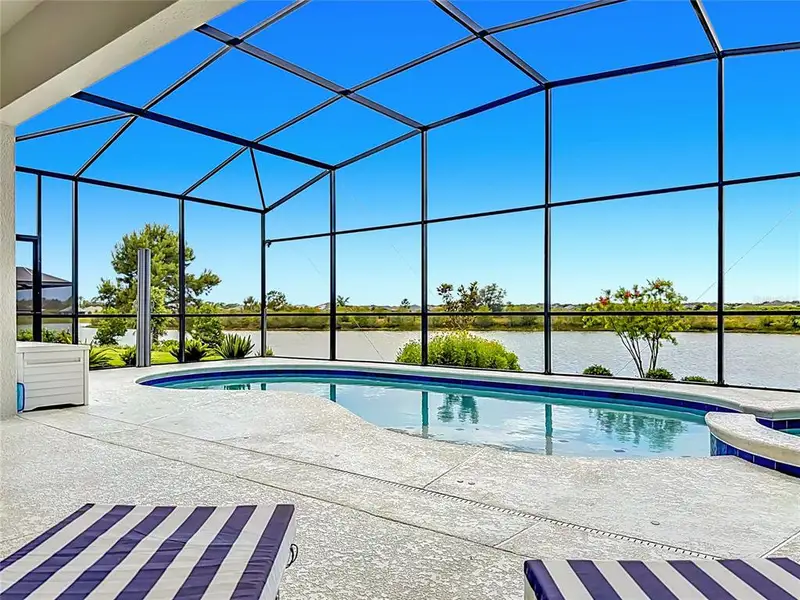 Exterior details and patio area of a home in , Mount Dora (Image 3).