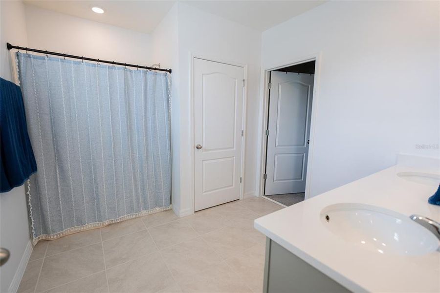 Furnished interior view inside a new home in Harmony at Lake Eloise, Winter Haven (Image 19).