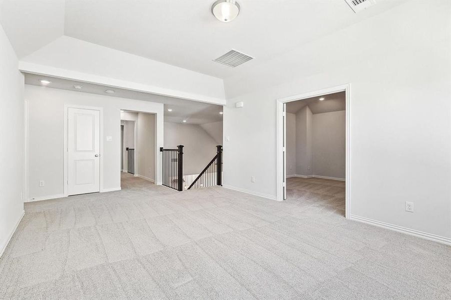 Spacious, unfurnished interior of a new home in , Argyle (Image 24).
