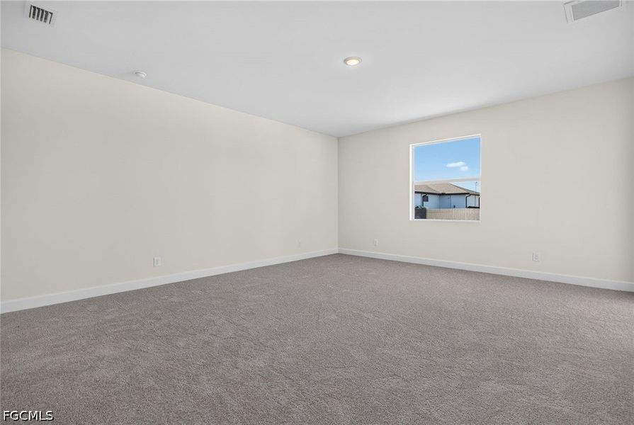 Spacious, unfurnished interior of a new home in Cape Coral, Cape Coral (Image 19). Spacious, unfurnished interior of a new home in Cape Coral, Cape Coral (Image 19).