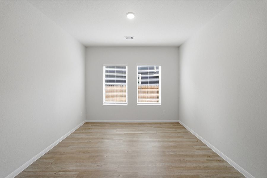 Spacious, unfurnished interior of a new home in The Reserve at Huntsville, Huntsville (Image 30).