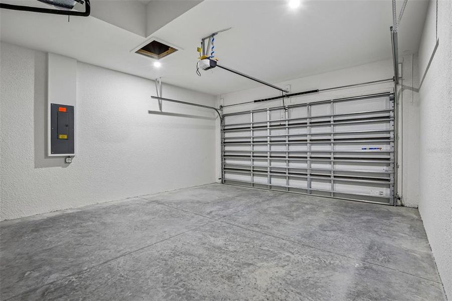 Spacious, unfurnished interior of a new home in , North Port (Image 23).