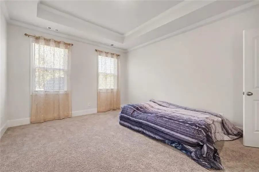 Spacious, unfurnished interior of a new home in Butner Estates, South Fulton (Image 21).